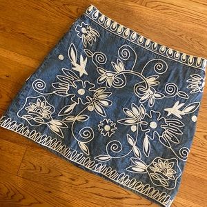 Alice + olivia white flower denim skirt